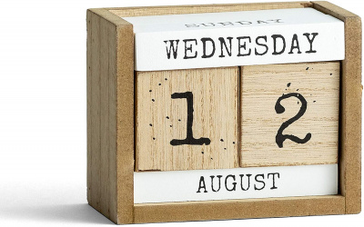Wooden Block Perpetual Desktop Calendar (Katygirl Designs)