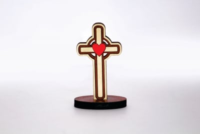 Wooden Cross with Heart Dashboard Top